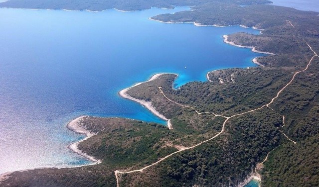 Panoramic flight over Golden horn from island Brac