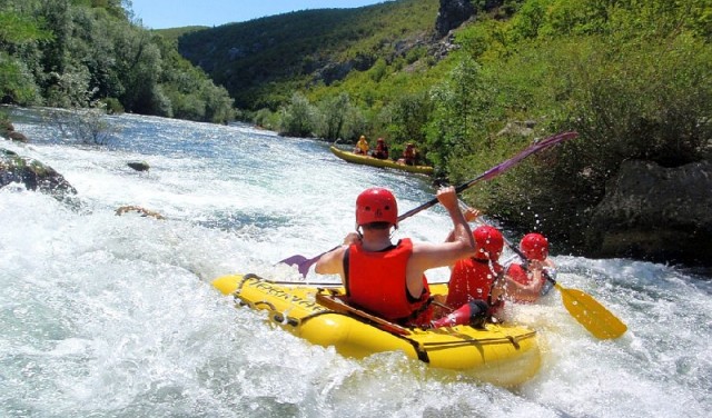 Rafting na rijeci Cetini (Zadvarje) iz Splita / Makarske