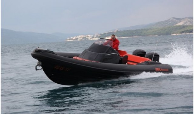 Аренда лодки Lomac Adrenalina 9.5 - Сплит